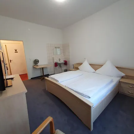 Neuenburger Hof 3*