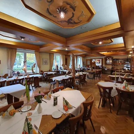 Hotel Neuenburger Hof