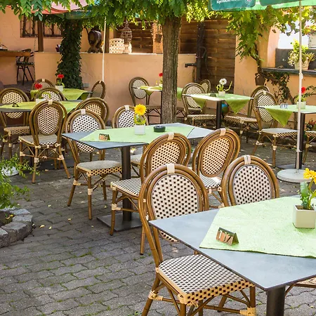 Hotel Neuenburger Hof