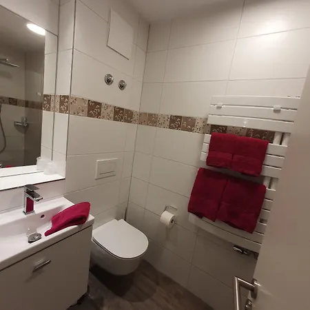 Neuenburger Hof Hotel 3*