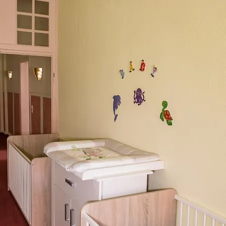 Hotel Neuenburger Hof 3*