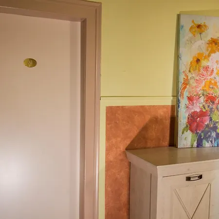 Отель Neuenburger Hof 3*