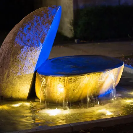 Hotel Neuenburger Hof 3*